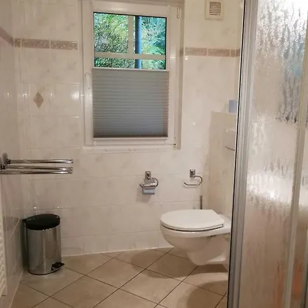 Im Erdgeschoss Appartement *